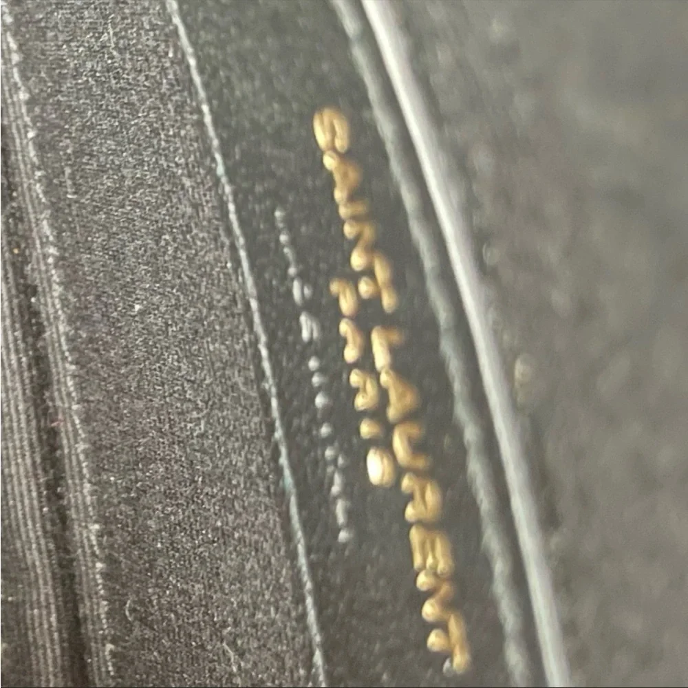 Authentic YSL Wallet - Picture 9 of 9